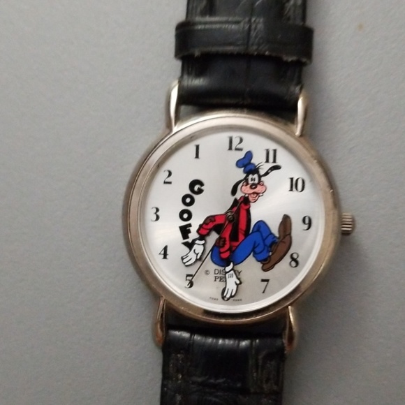 SOLD Pedre Goofy Backwards Watch Silvertone Metal - Picture 2 of 8